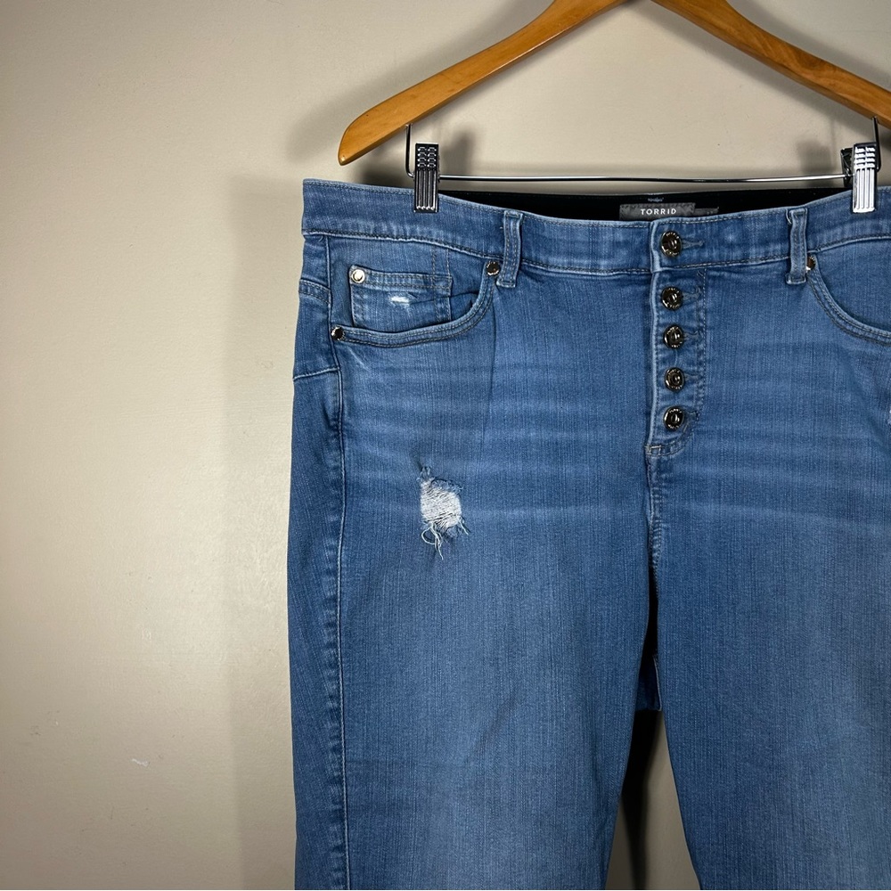 Torrid Plus Bombshell Skinny Exposed Button Fly L… - image 2